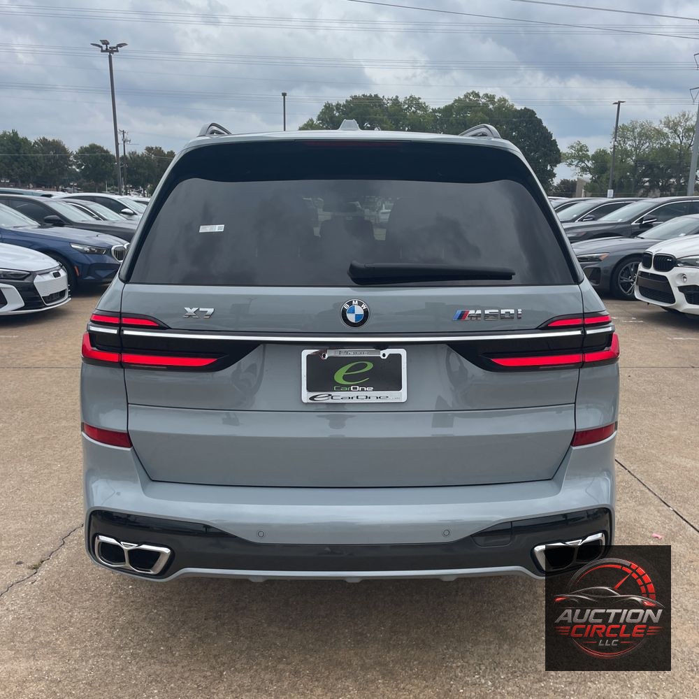 2025 BMW X7 M60i