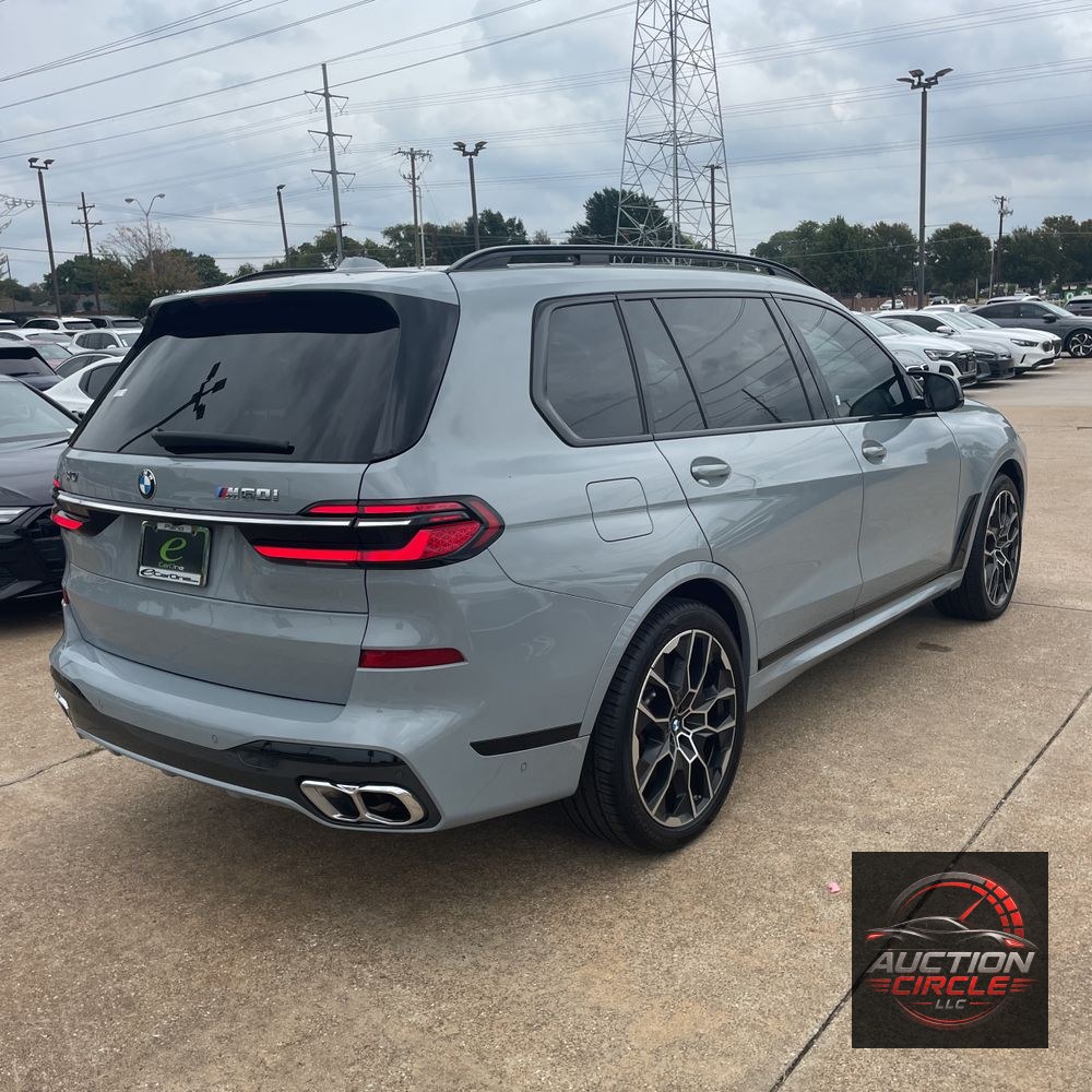 2025 BMW X7 M60i
