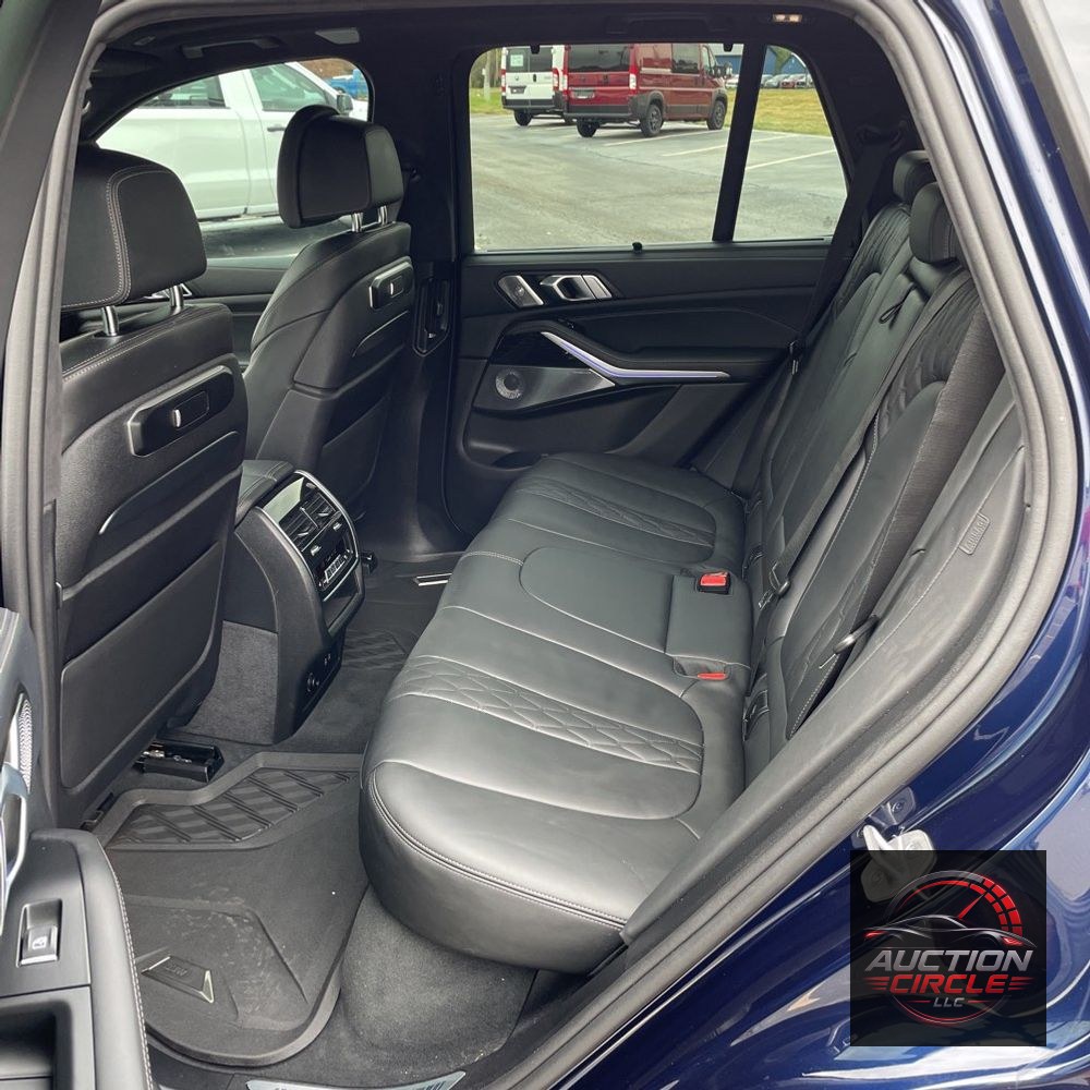 2024 BMW X5 M60i