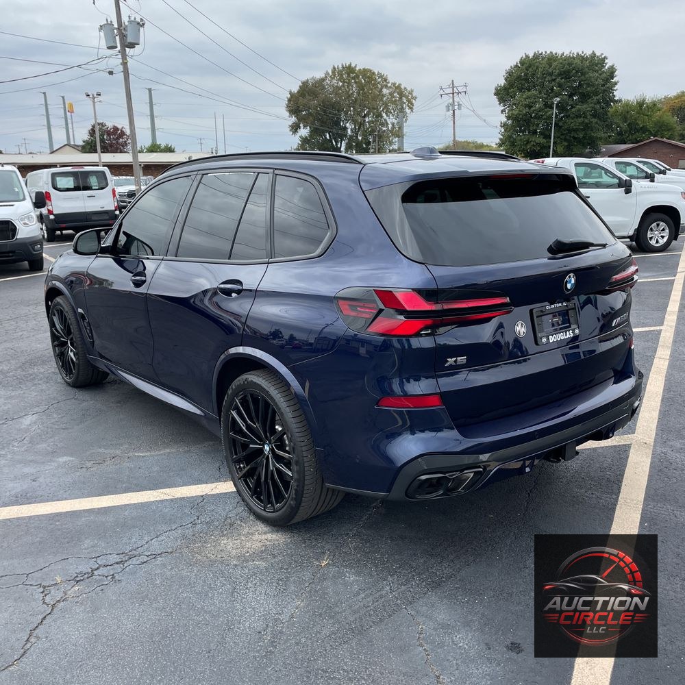 2024 BMW X5 M60i