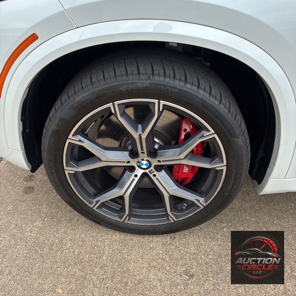 2025 BMW X5 M60i