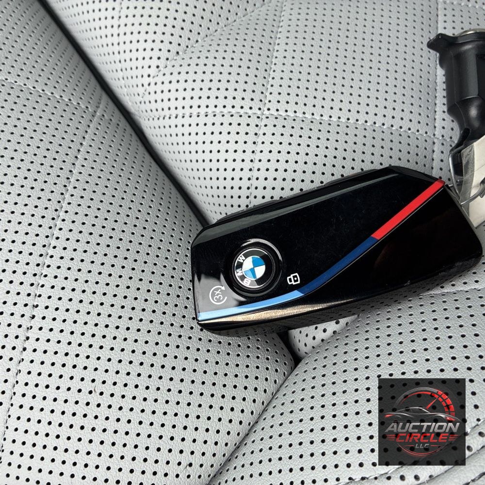 2025 BMW X5 M60i