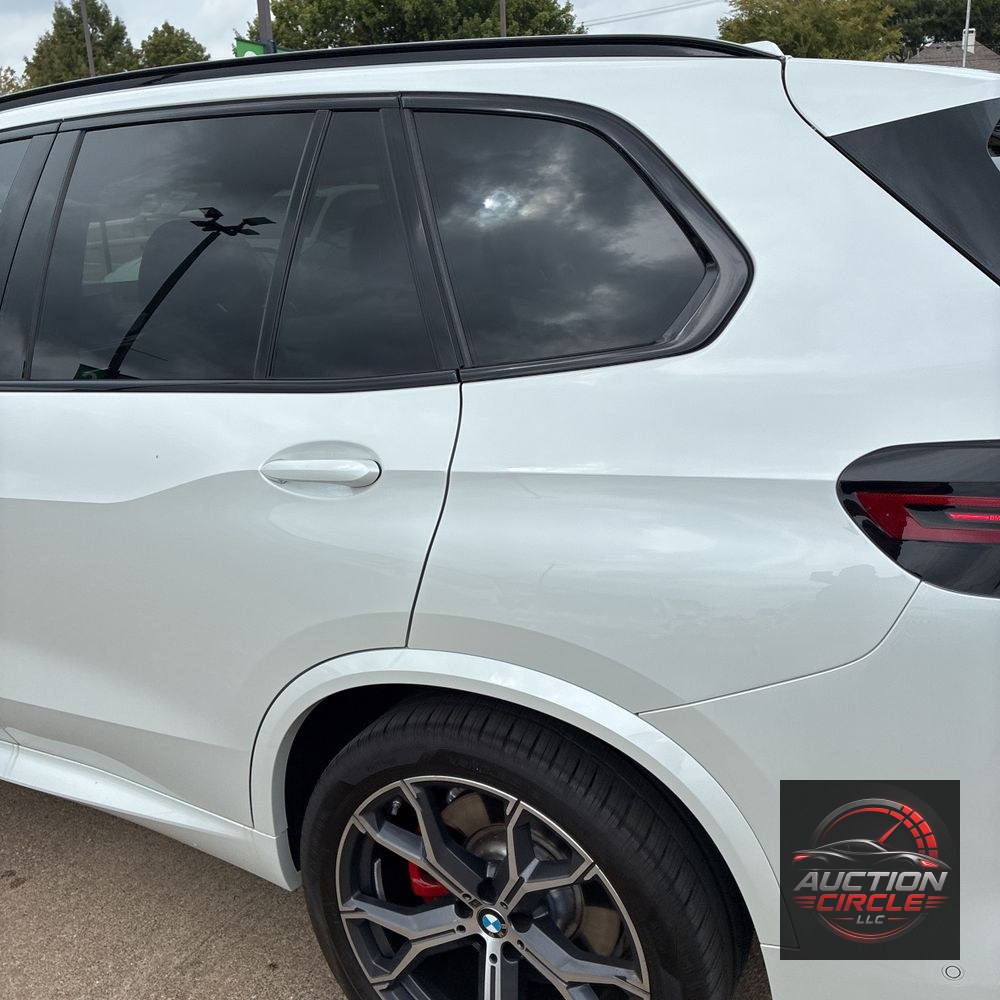 2025 BMW X5 M60i