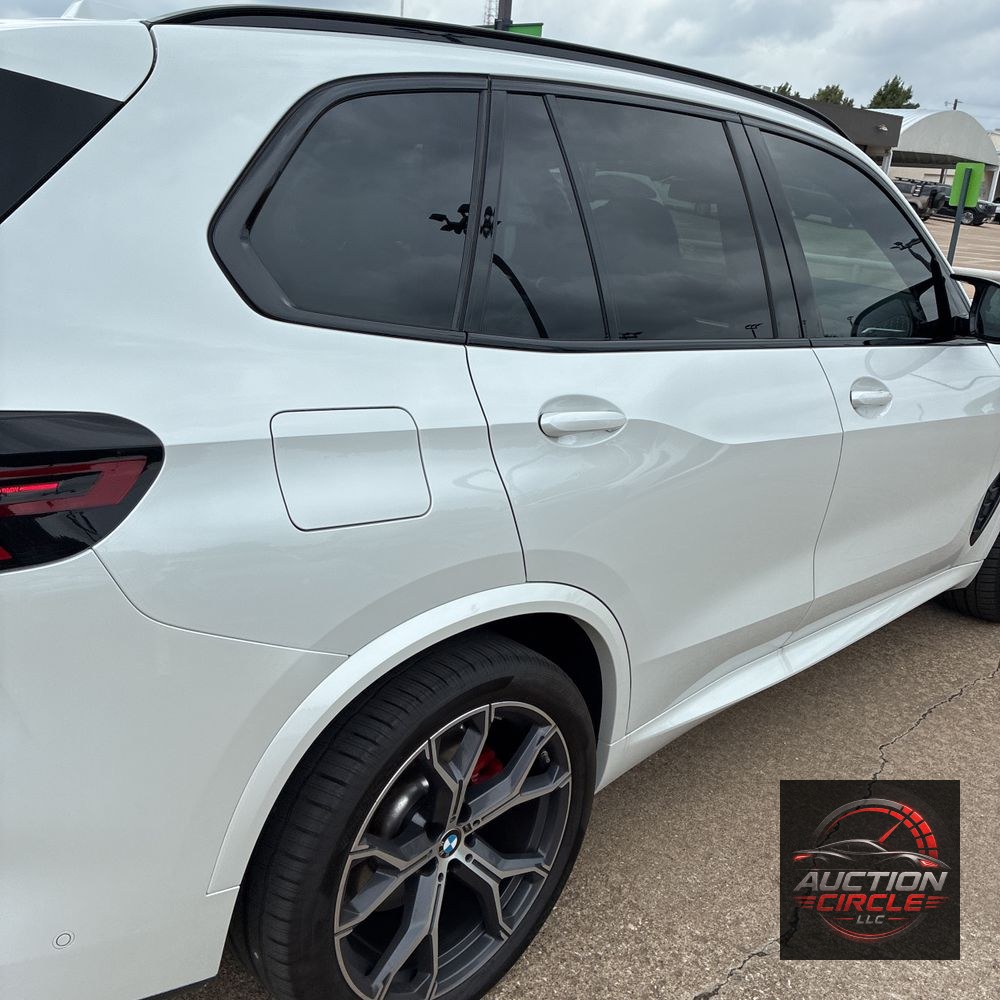 2025 BMW X5 M60i