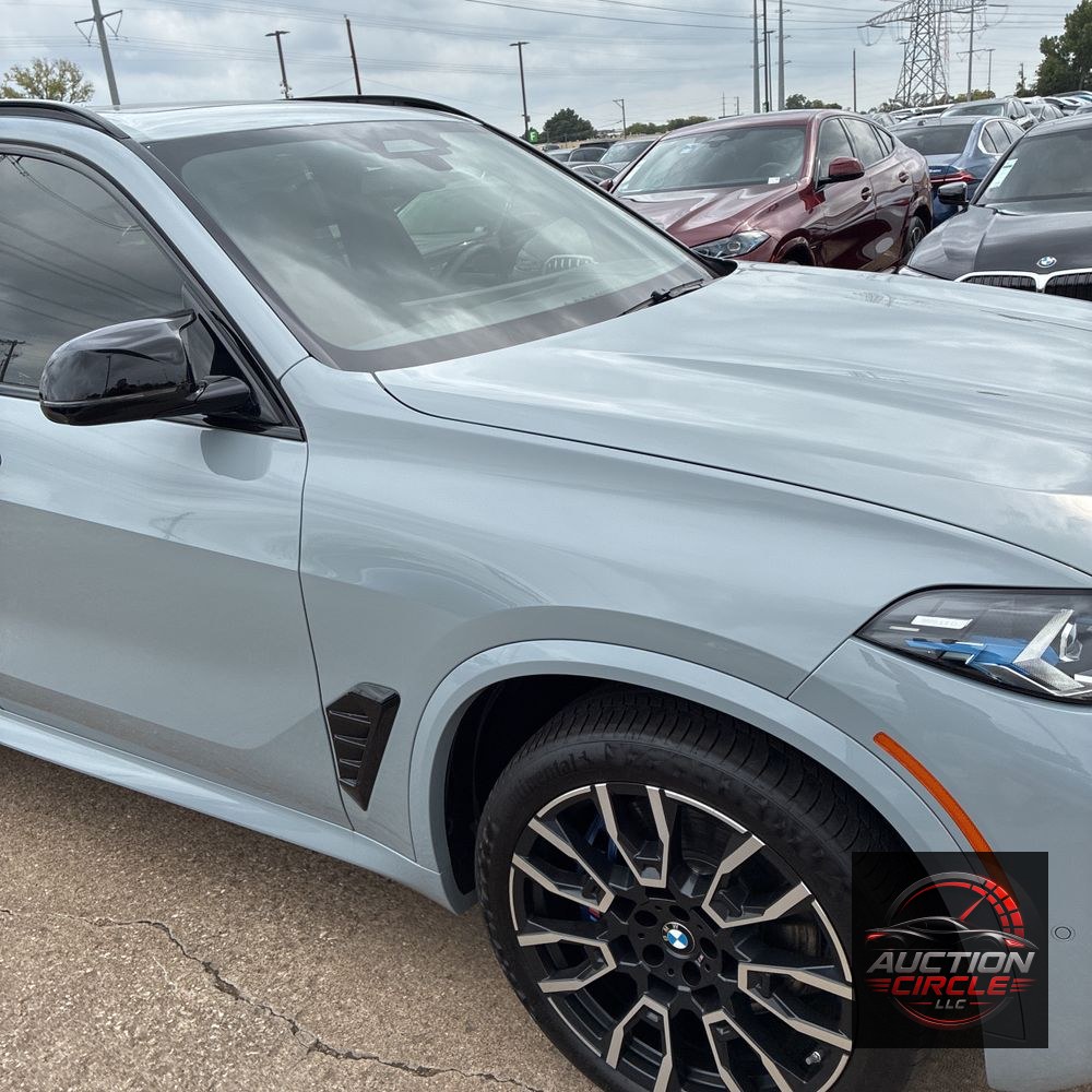 2025 BMW X5 M60i
