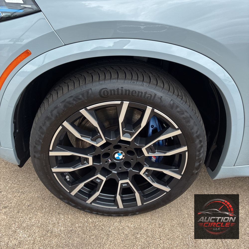 2025 BMW X5 M60i