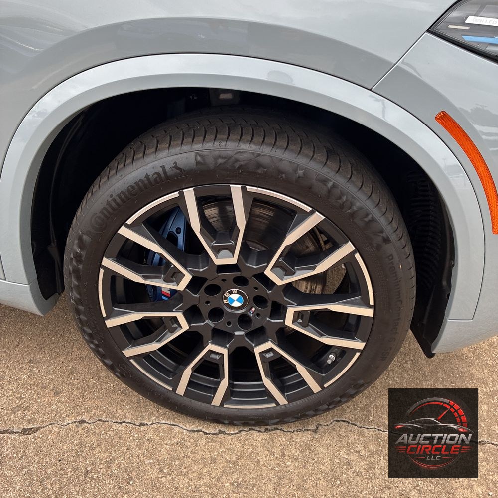 2025 BMW X5 M60i