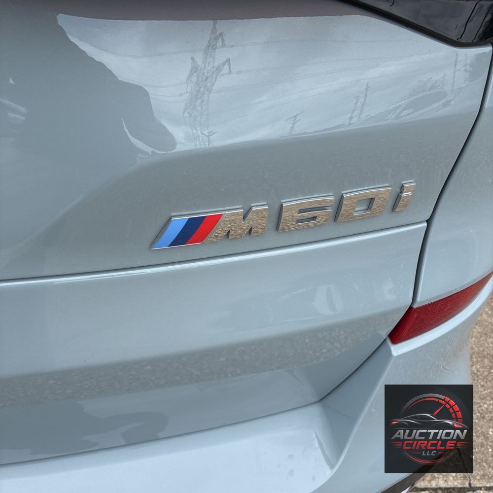 2025 BMW X5 M60i