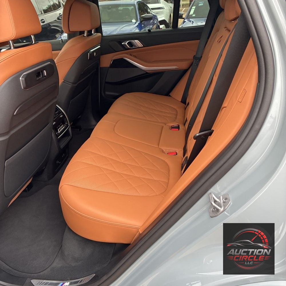 2025 BMW X5 M60i