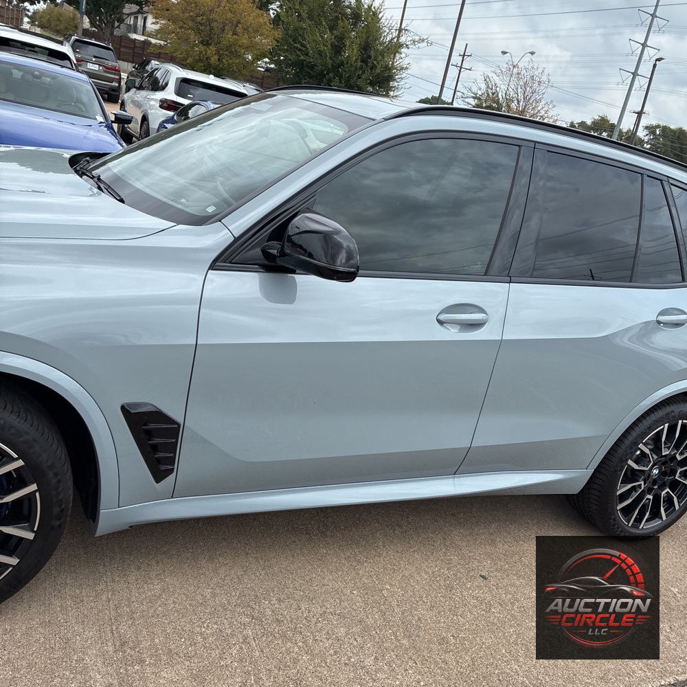 2025 BMW X5 M60i