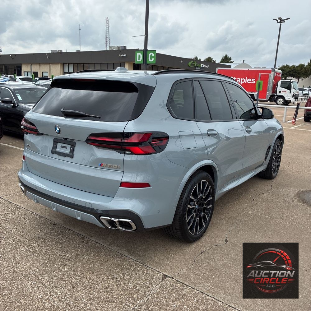 2025 BMW X5 M60i