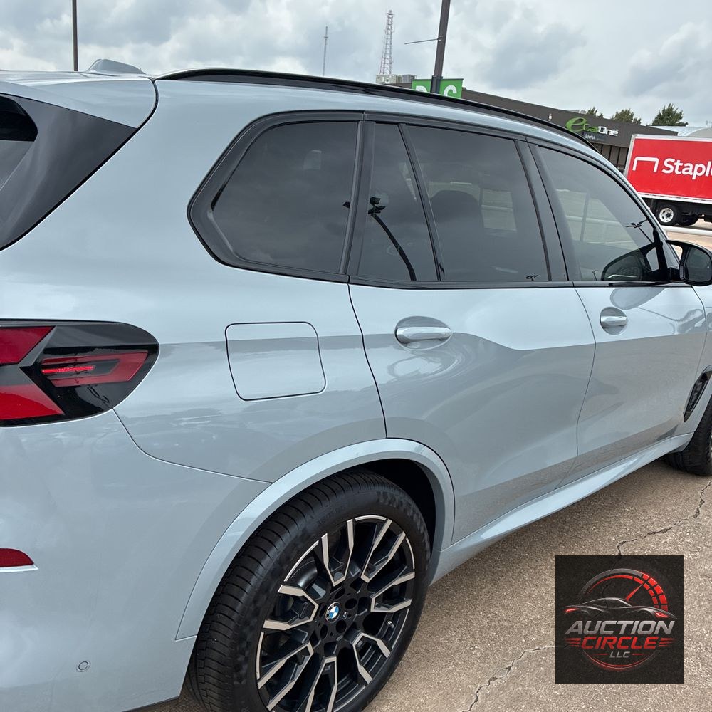 2025 BMW X5 M60i