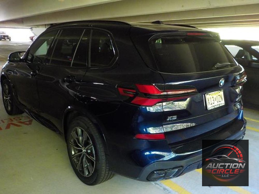 2025 BMW X5 M60i