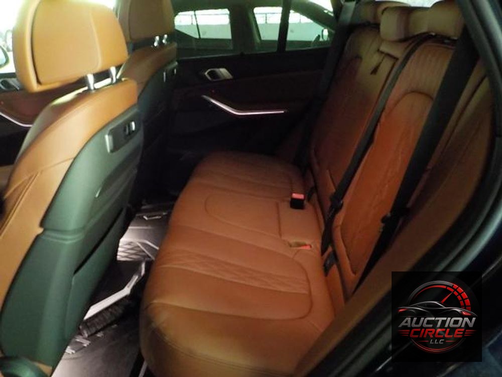 2025 BMW X5 M60i