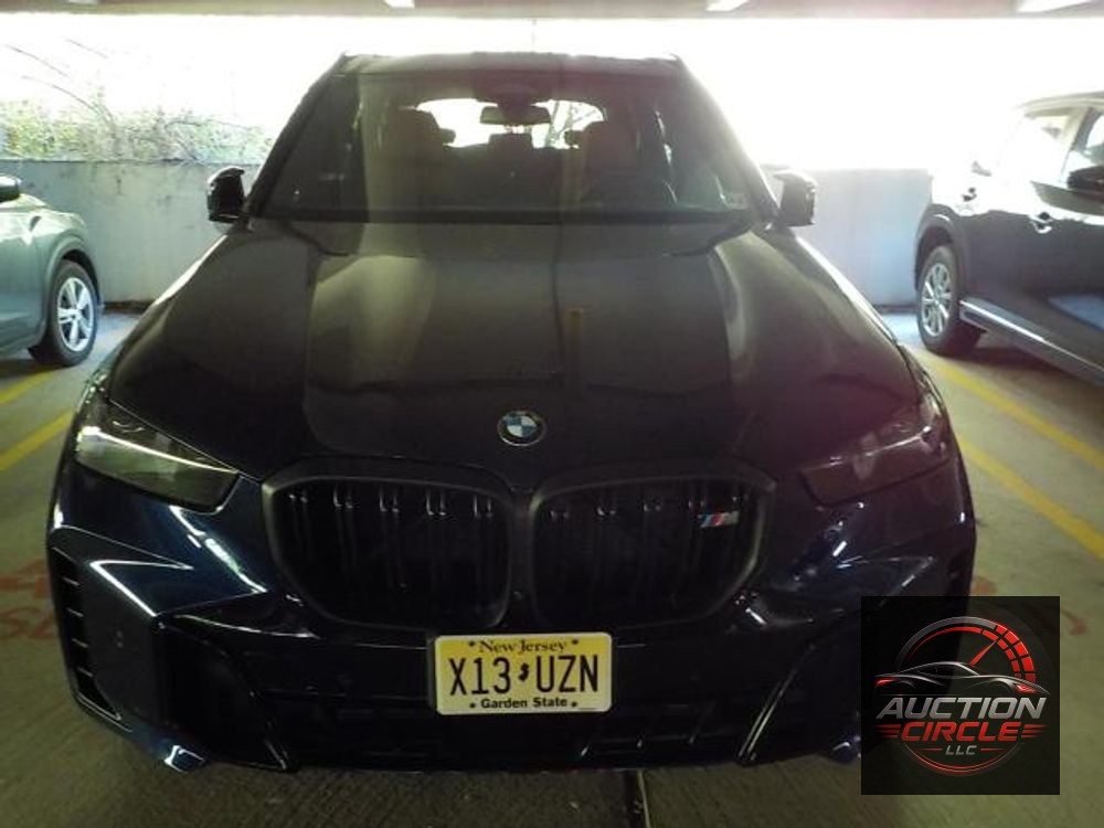 2025 BMW X5 M60i