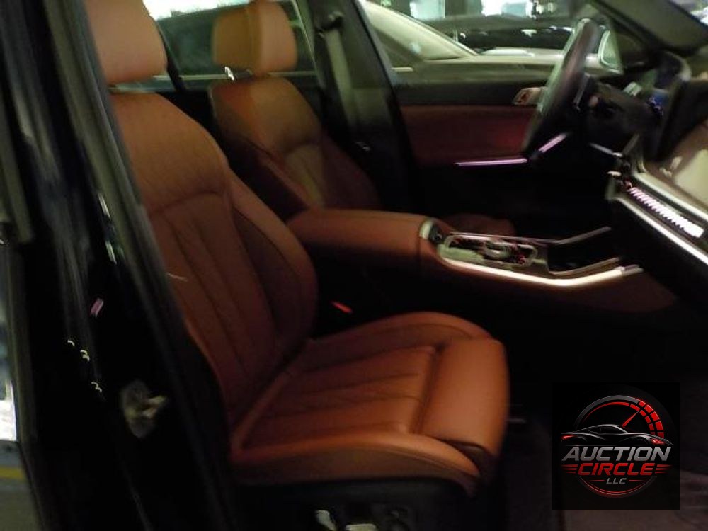 2025 BMW X5 M60i