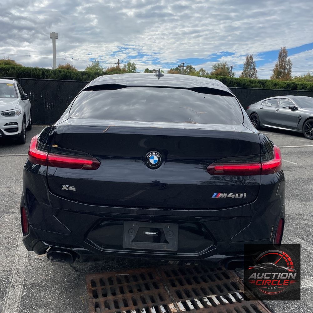 2023 BMW X4 M40i