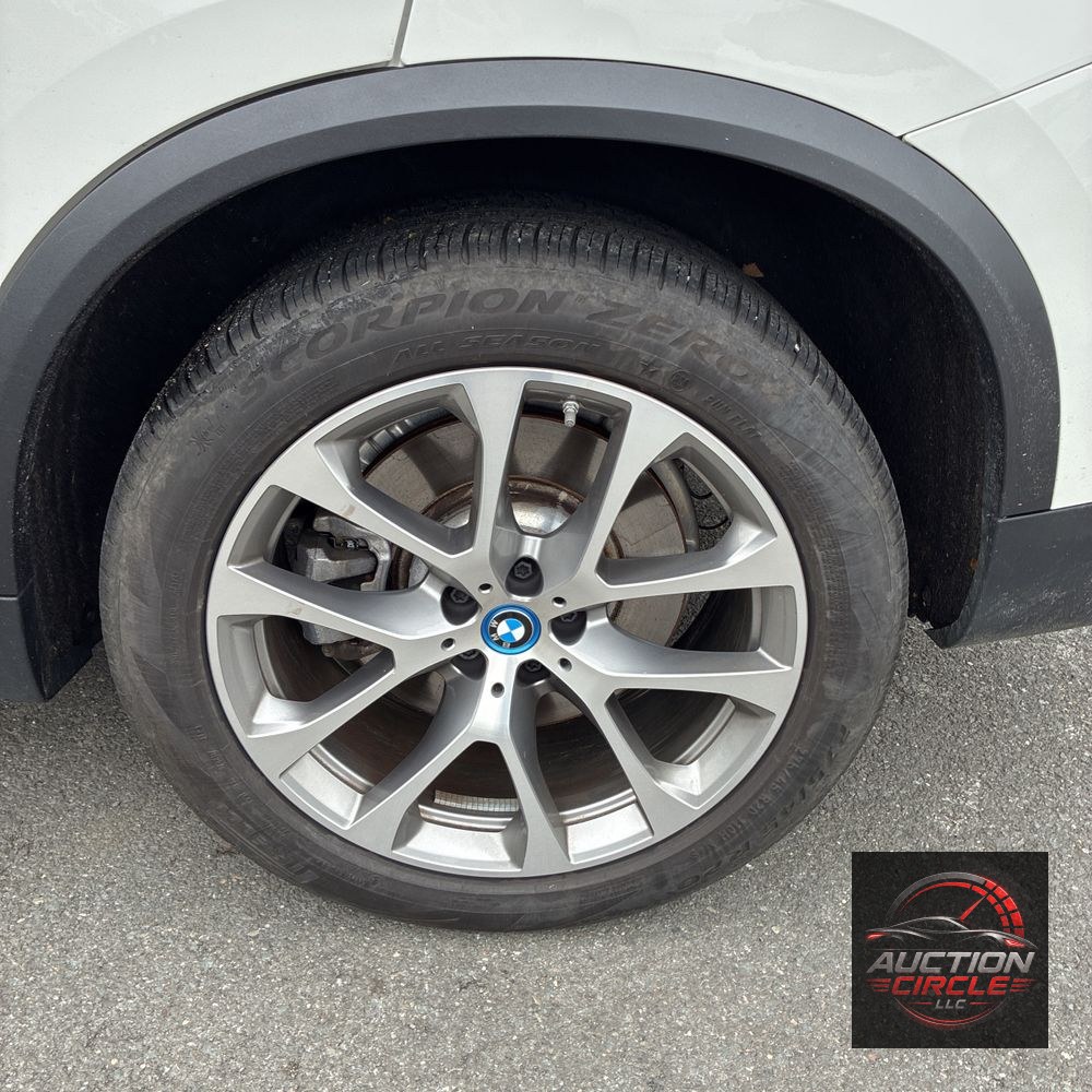 2024 BMW X5 xDrive50e