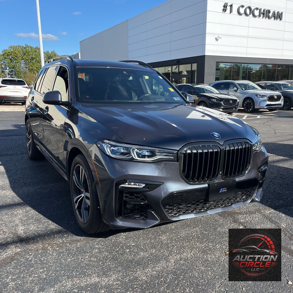 2022 BMW X7 M50i