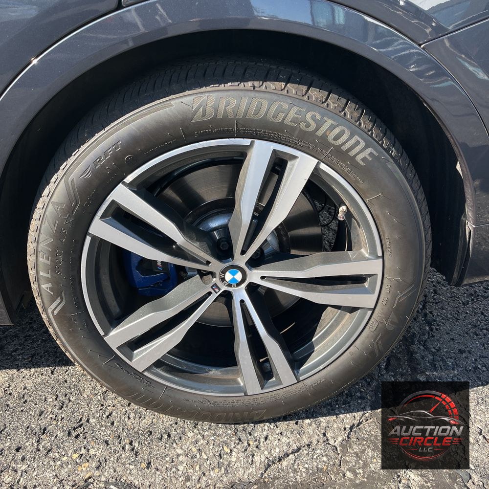 2022 BMW X7 M50i