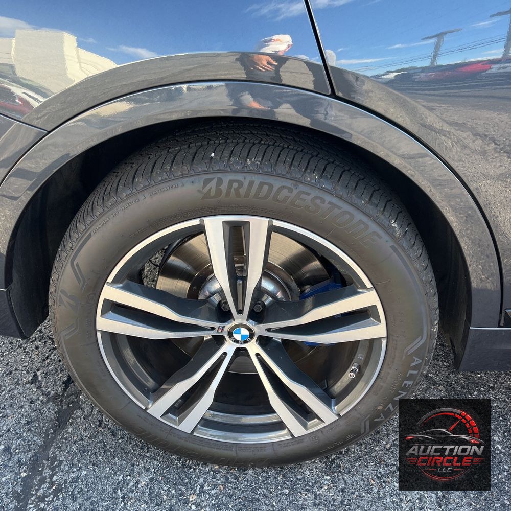 2022 BMW X7 M50i