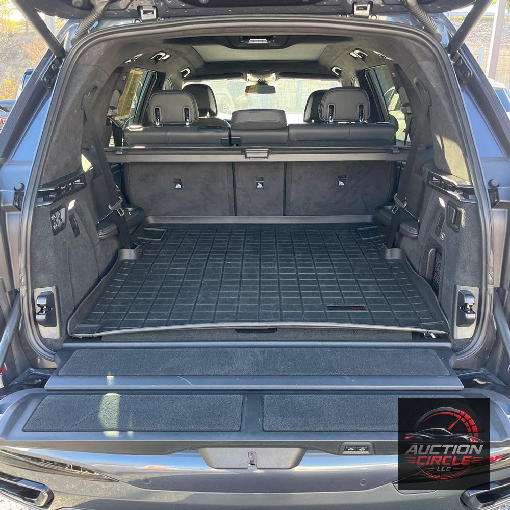 2022 BMW X7 M50i