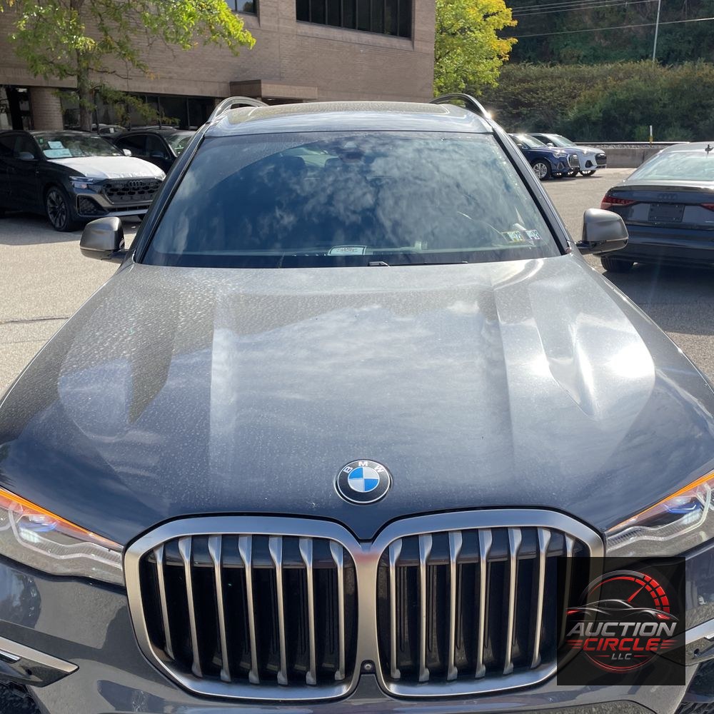 2022 BMW X7 M50i