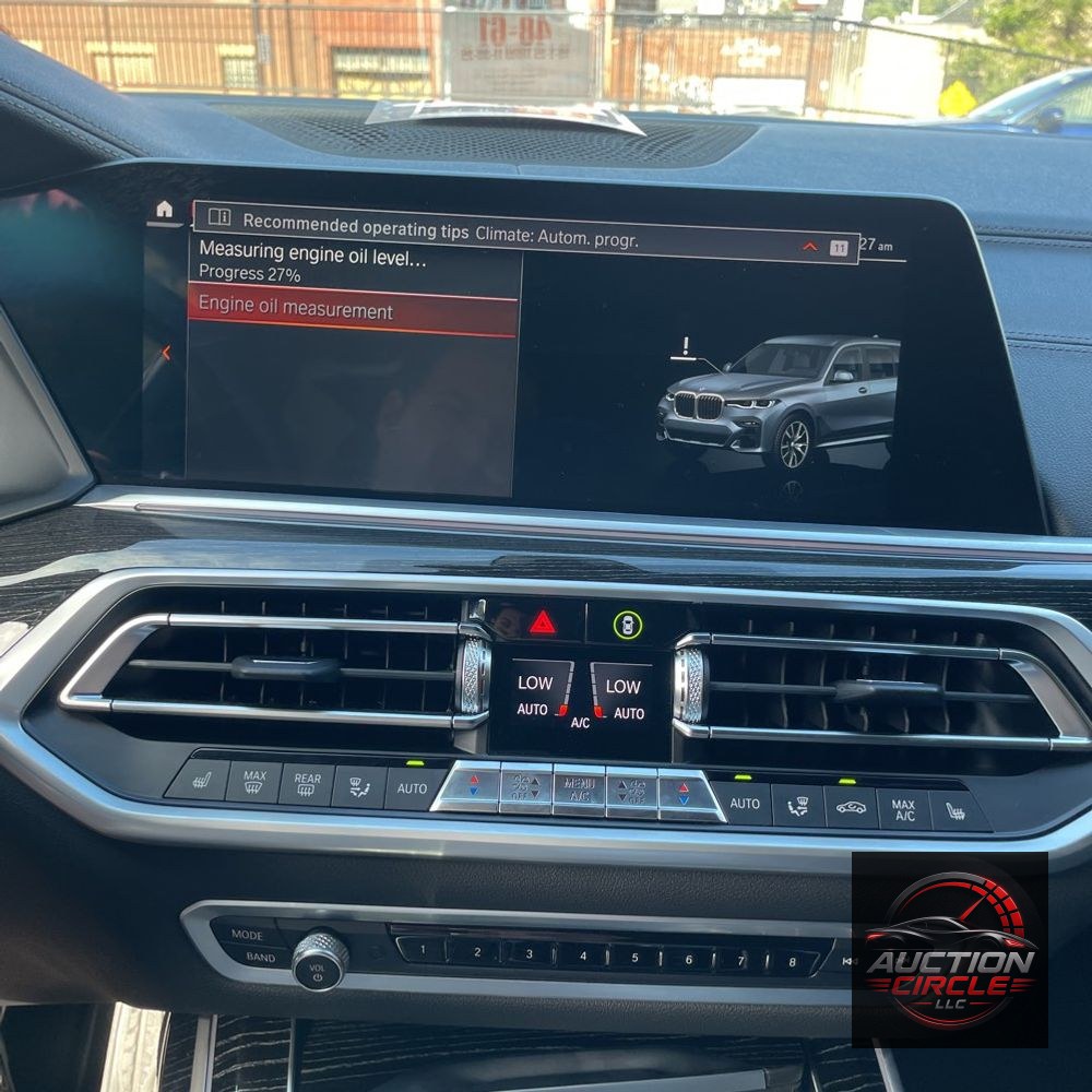 2022 BMW X7 M50i