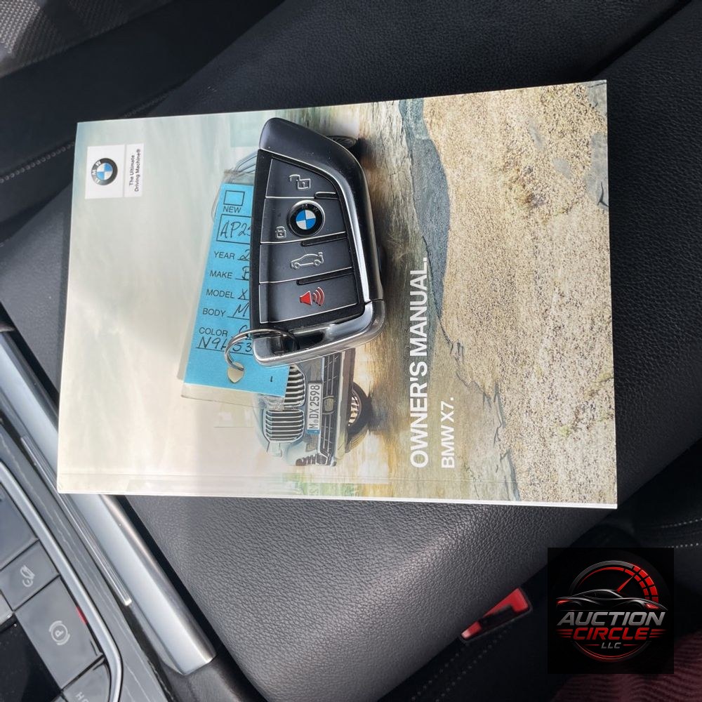 2022 BMW X7 M50i