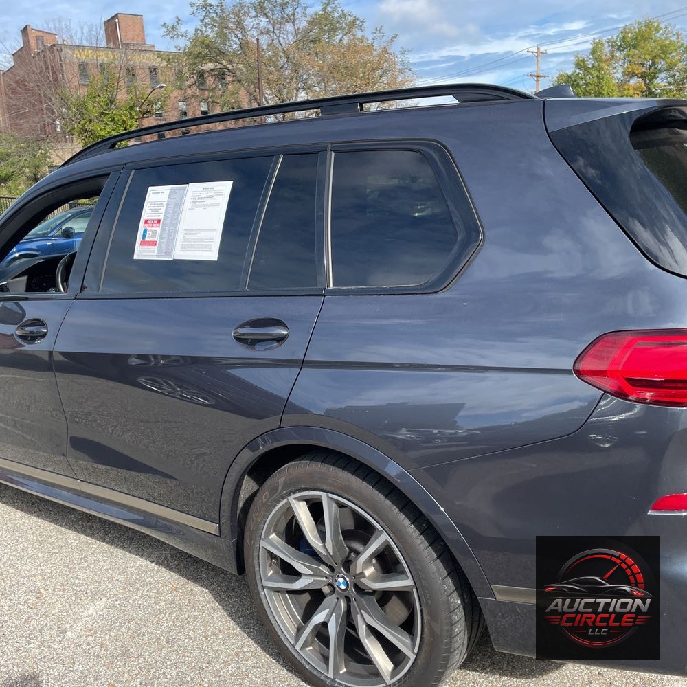 2022 BMW X7 M50i