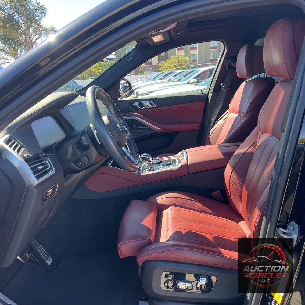 2021 BMW X6 M50i