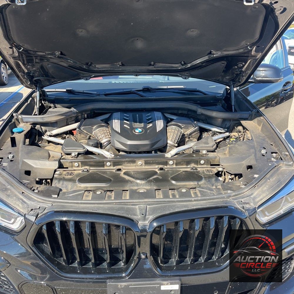 2021 BMW X6 M50i
