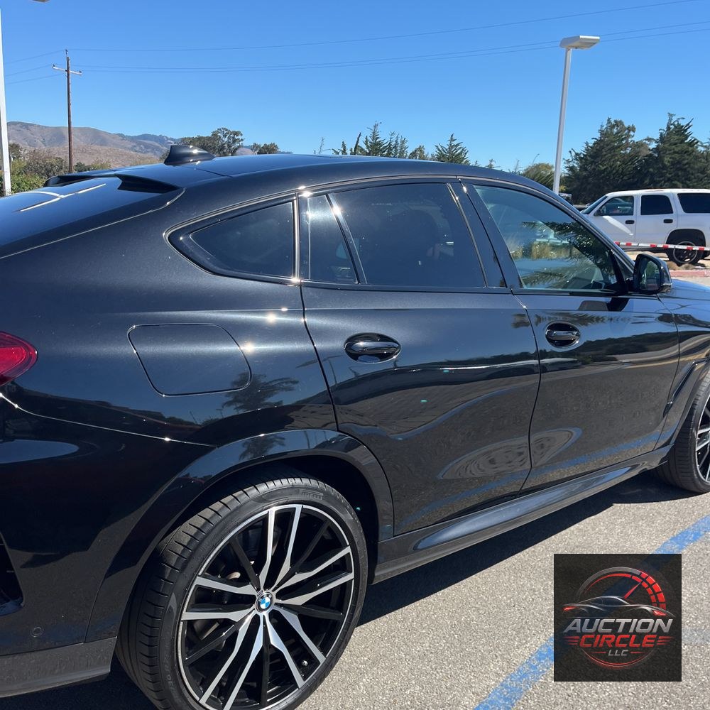 2021 BMW X6 M50i