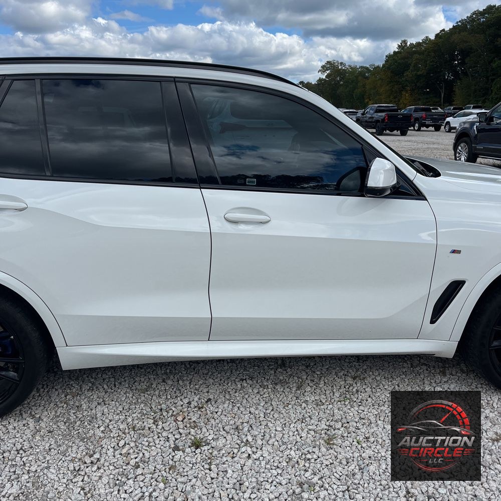 2022 BMW X5 M50i