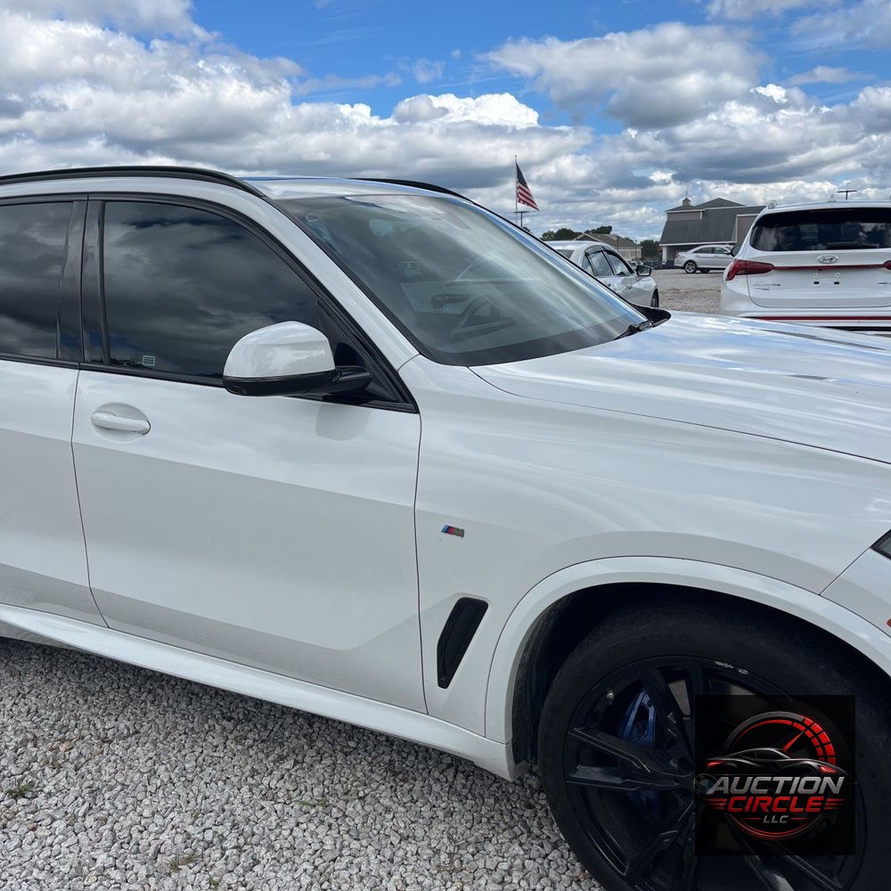 2022 BMW X5 M50i