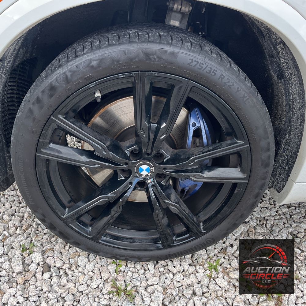 2022 BMW X5 M50i
