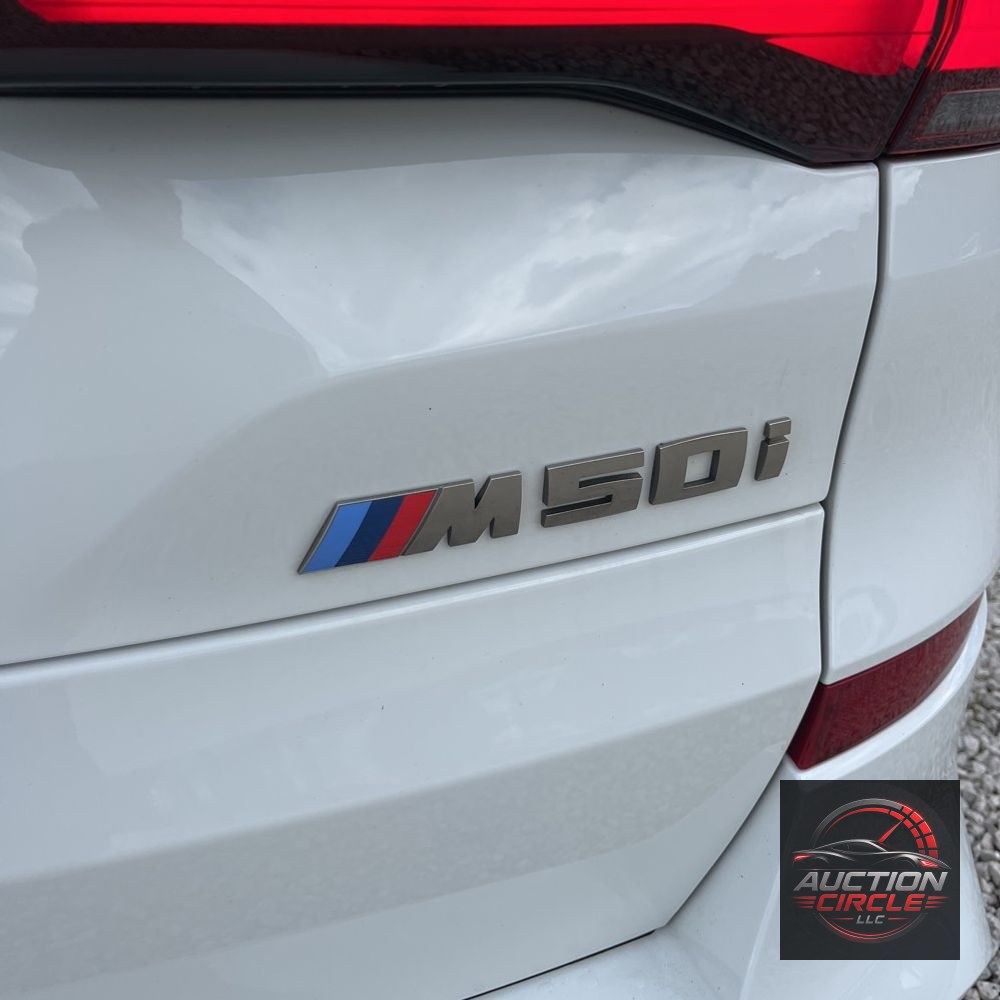 2022 BMW X5 M50i