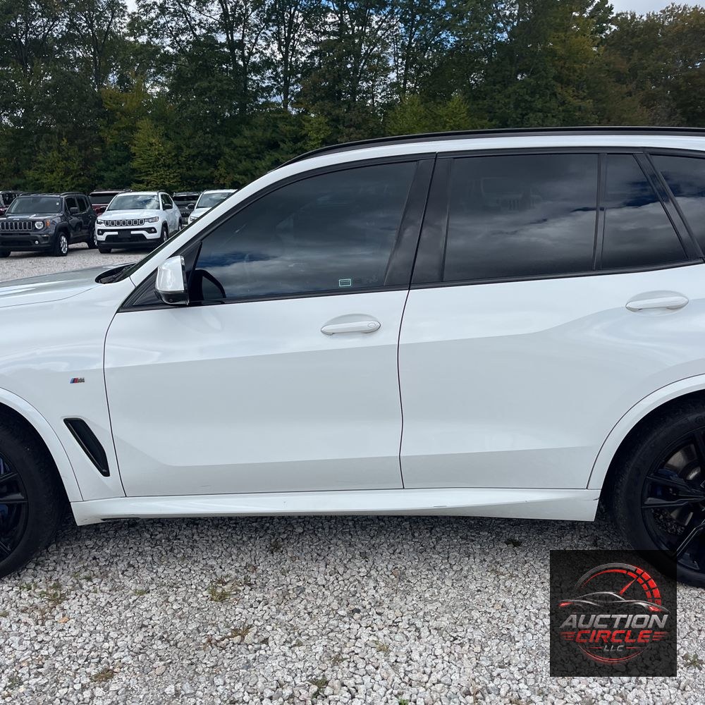2022 BMW X5 M50i