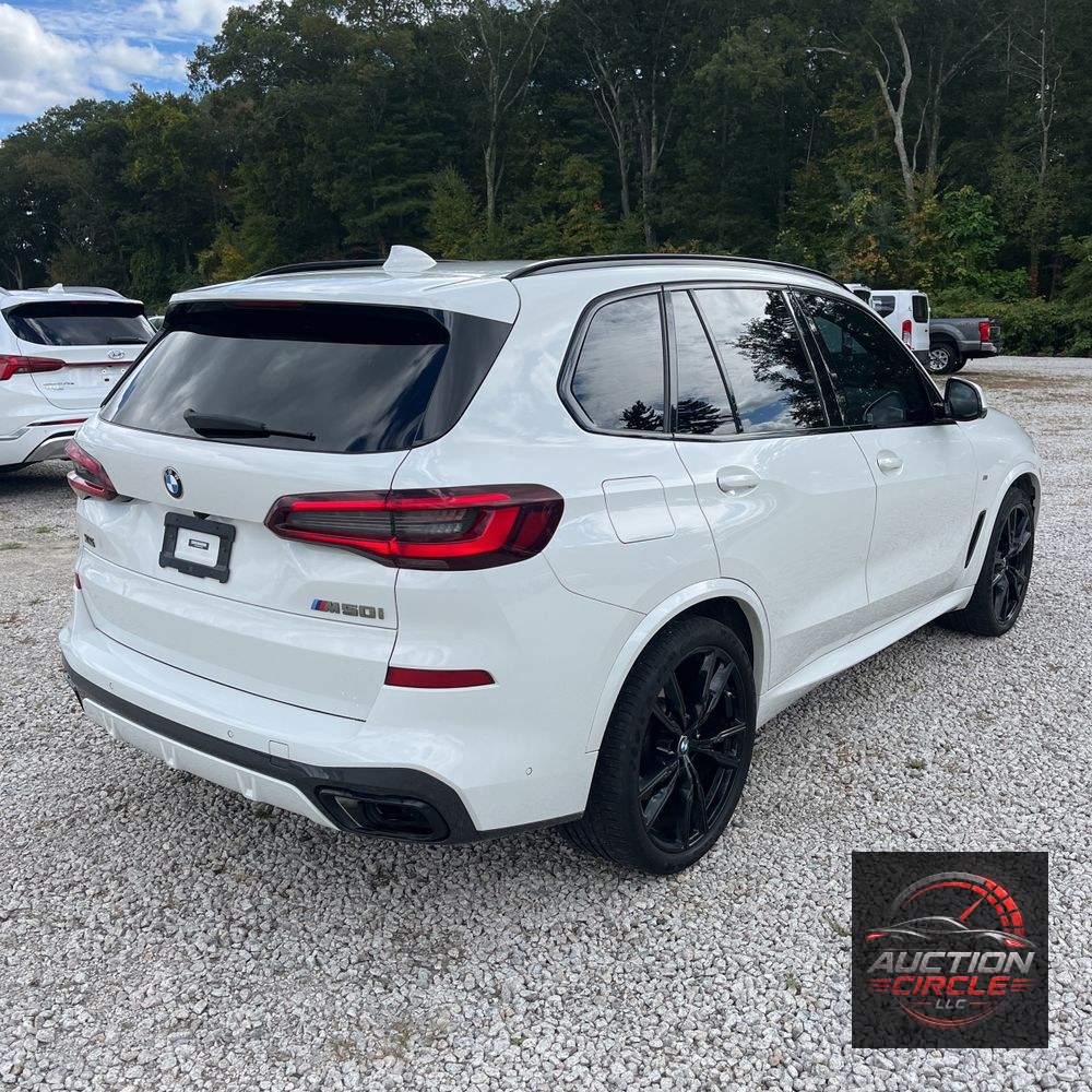 2022 BMW X5 M50i