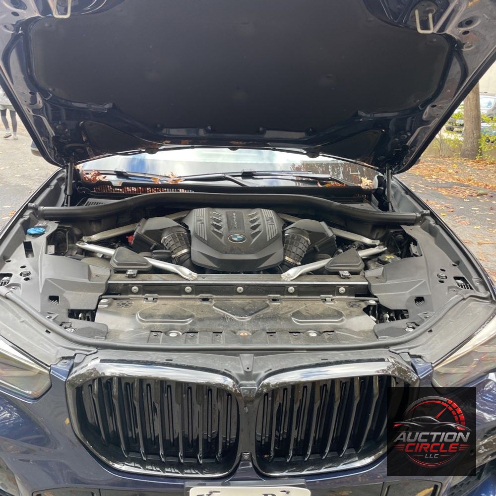 2022 BMW X5 M50i