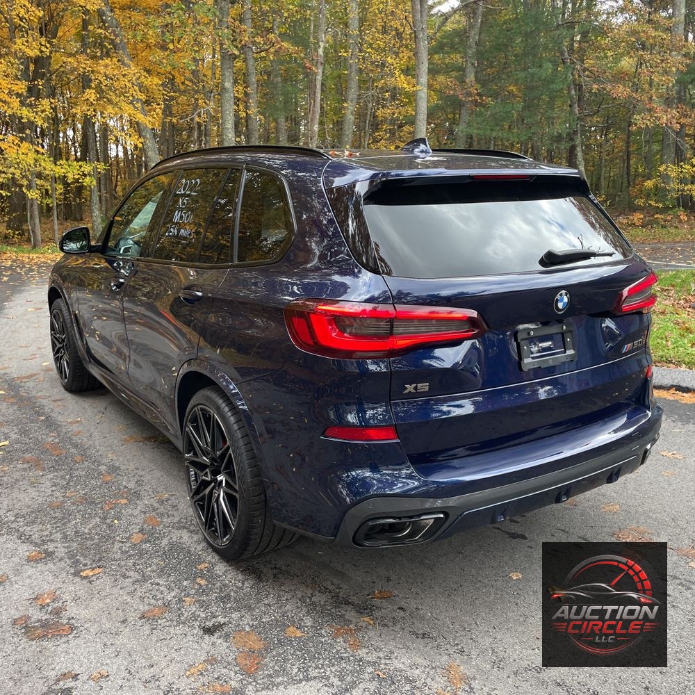 2022 BMW X5 M50i