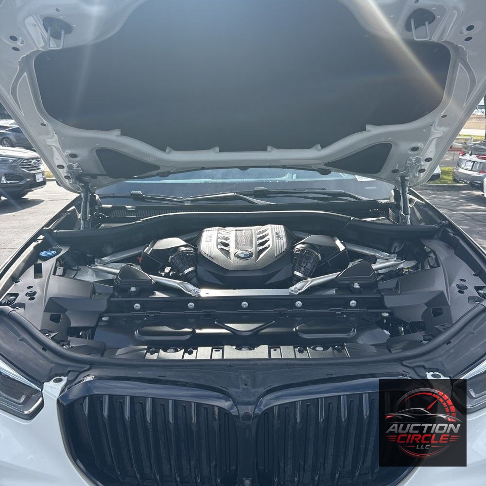 2023 BMW X5 M50i