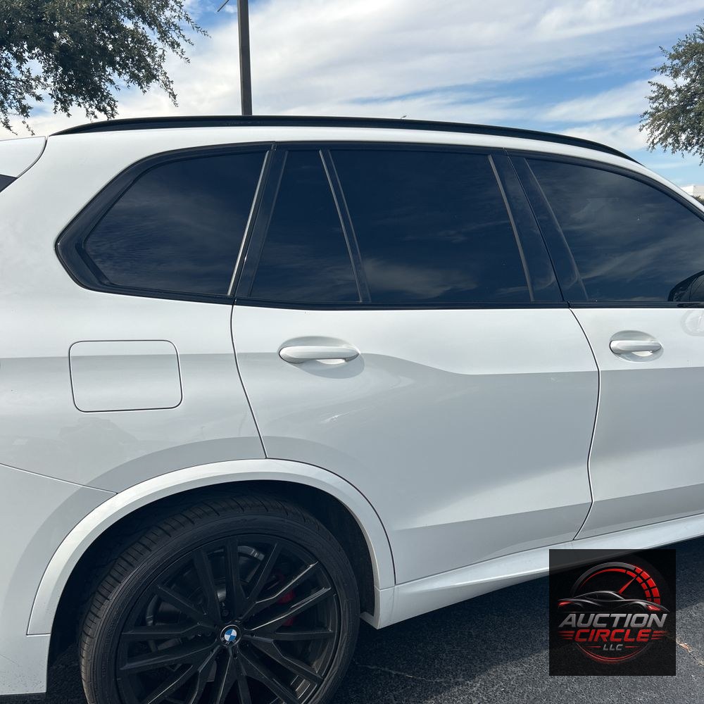 2023 BMW X5 M50i