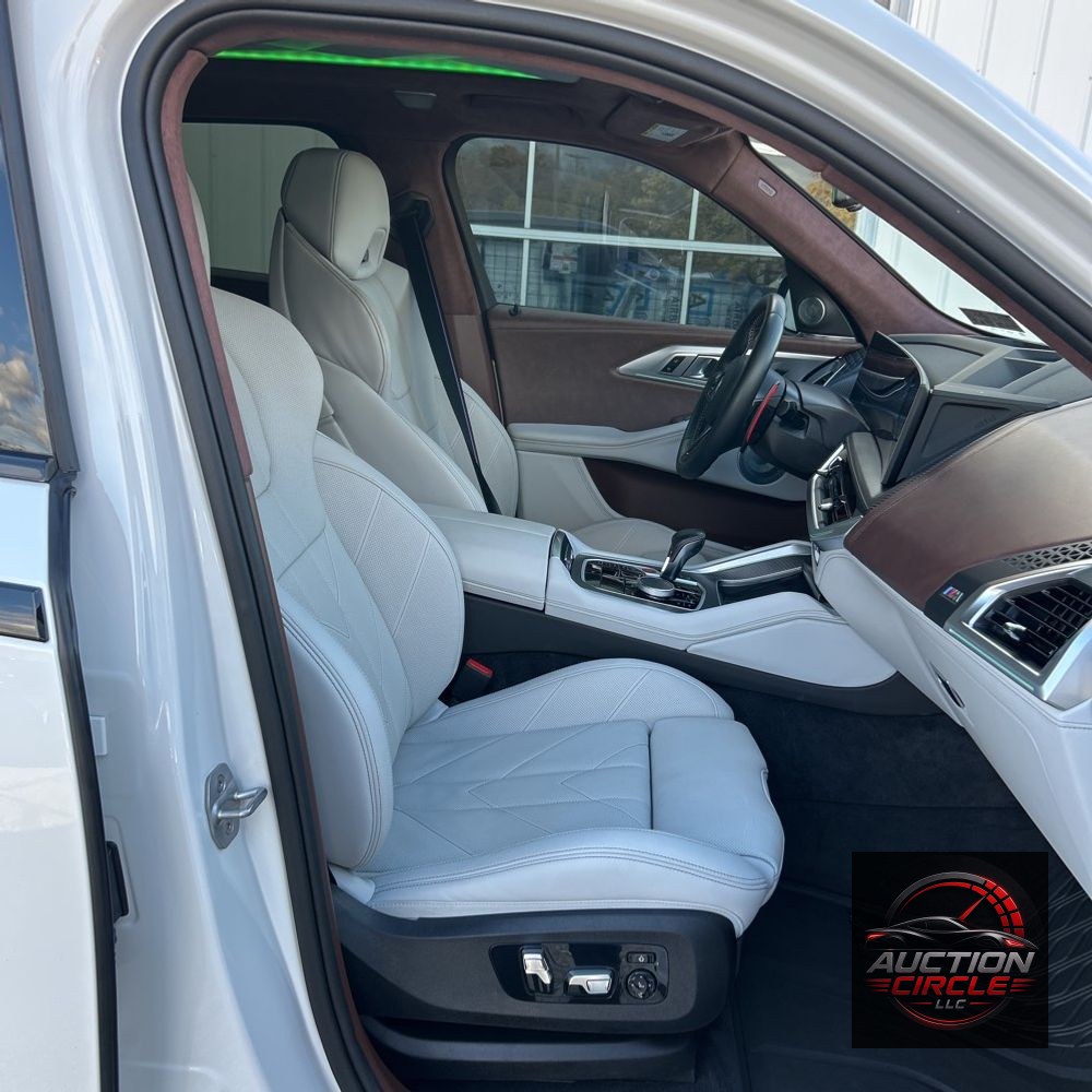 2024 BMW XM PHEV