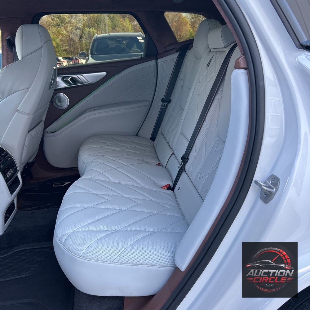 2024 BMW XM PHEV