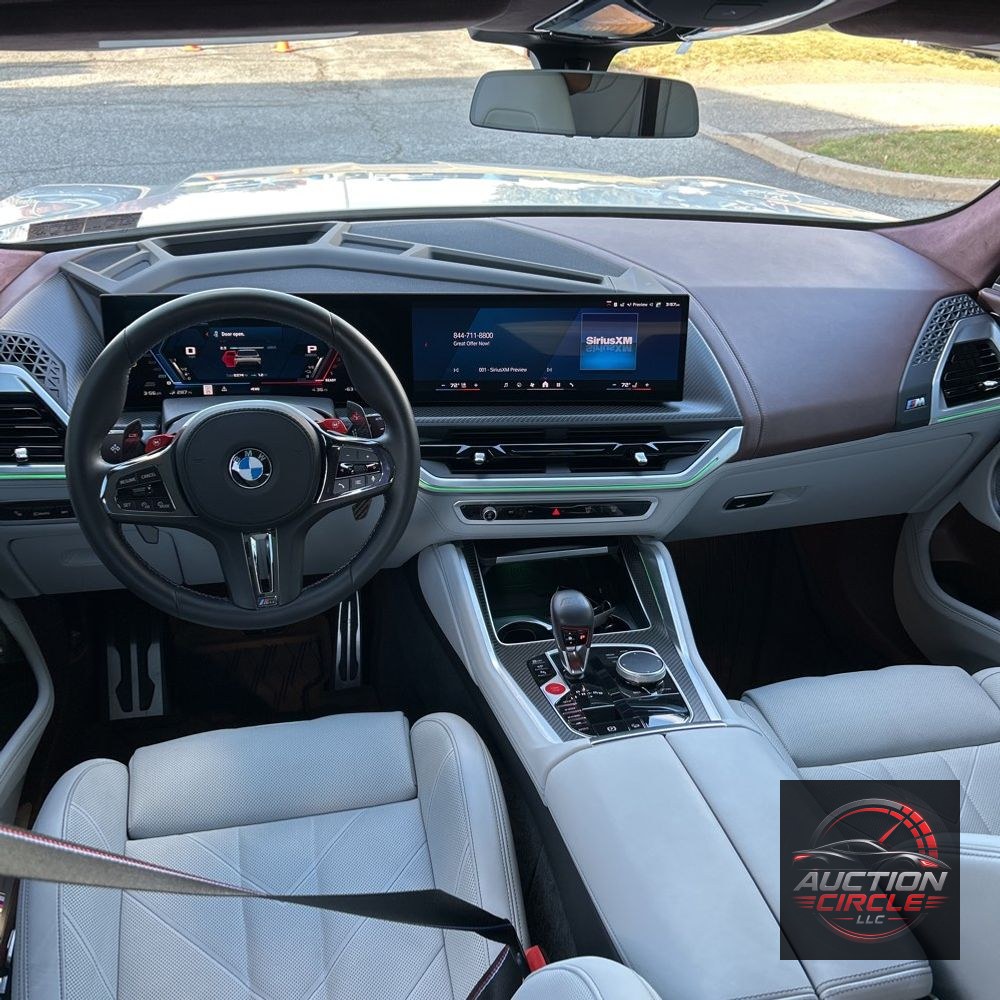 2024 BMW XM PHEV