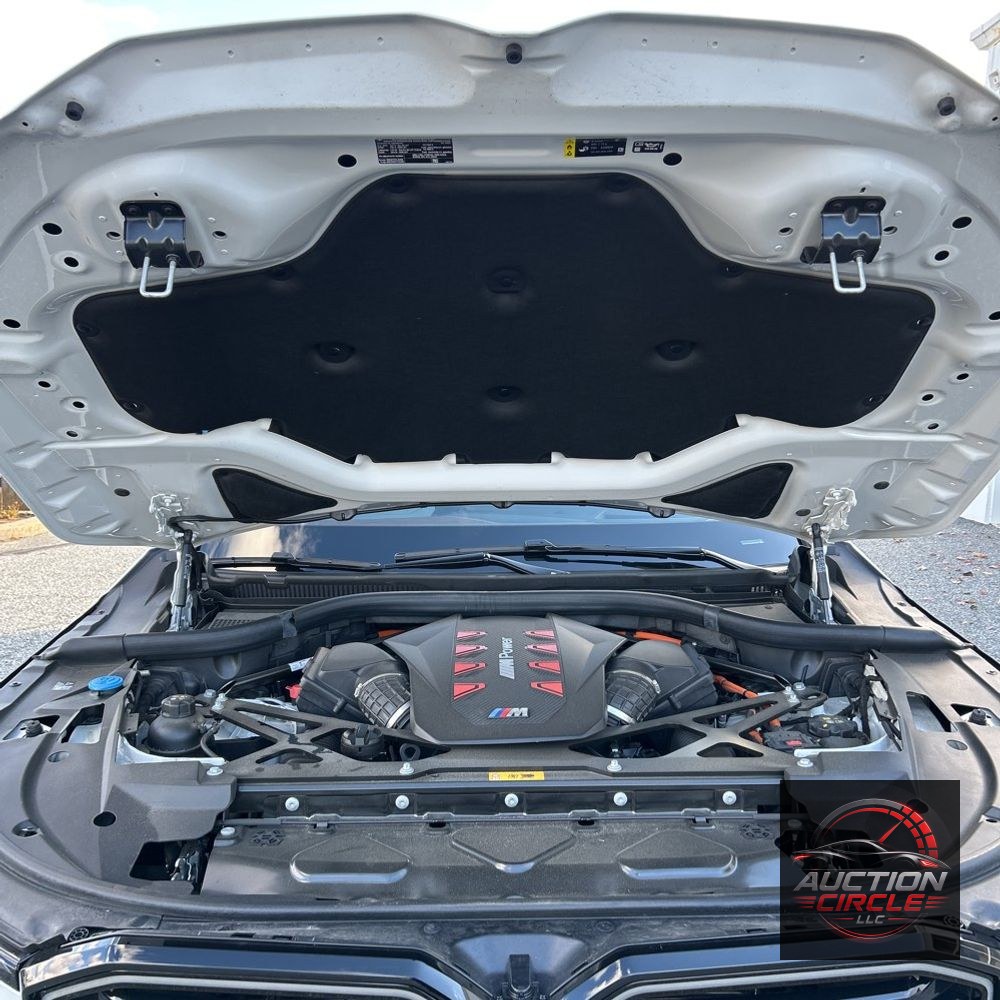 2024 BMW XM PHEV