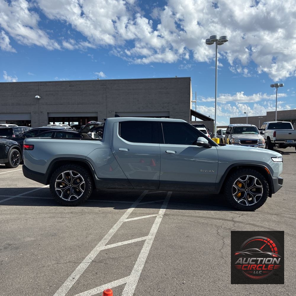 2023 Rivian R1T Adventure Quad-Motor