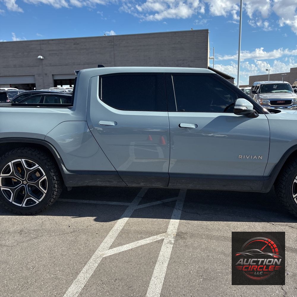 2023 Rivian R1T Adventure Quad-Motor