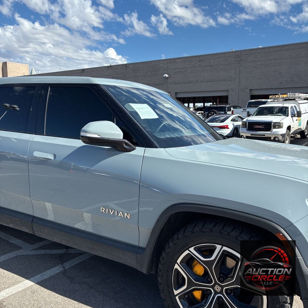 2023 Rivian R1T Adventure Quad-Motor